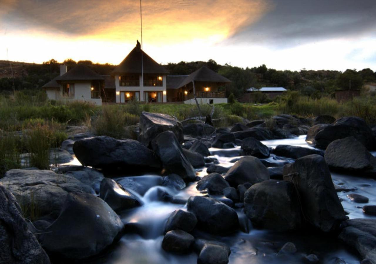 Komati Gorge Lodge, R 36 Halfway Between Carolina And Machadodorp Exterior photo